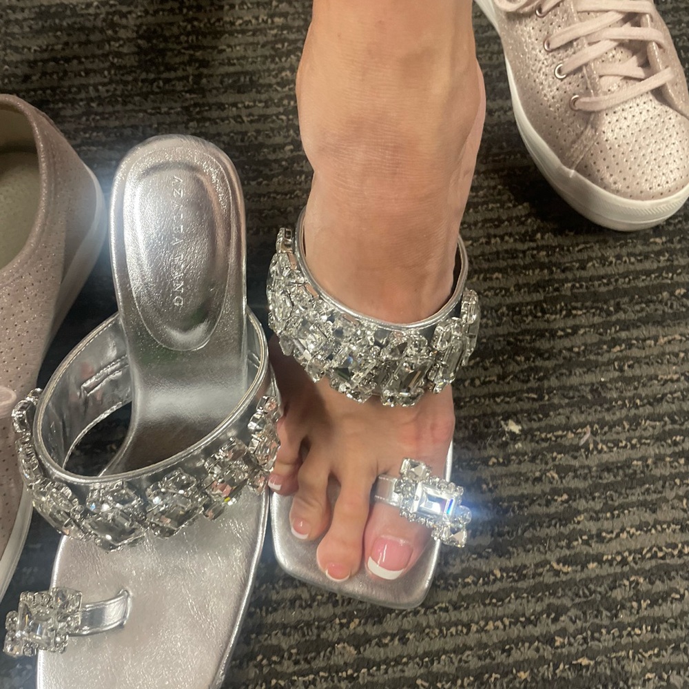 Azalea Wang Sandals Size 7